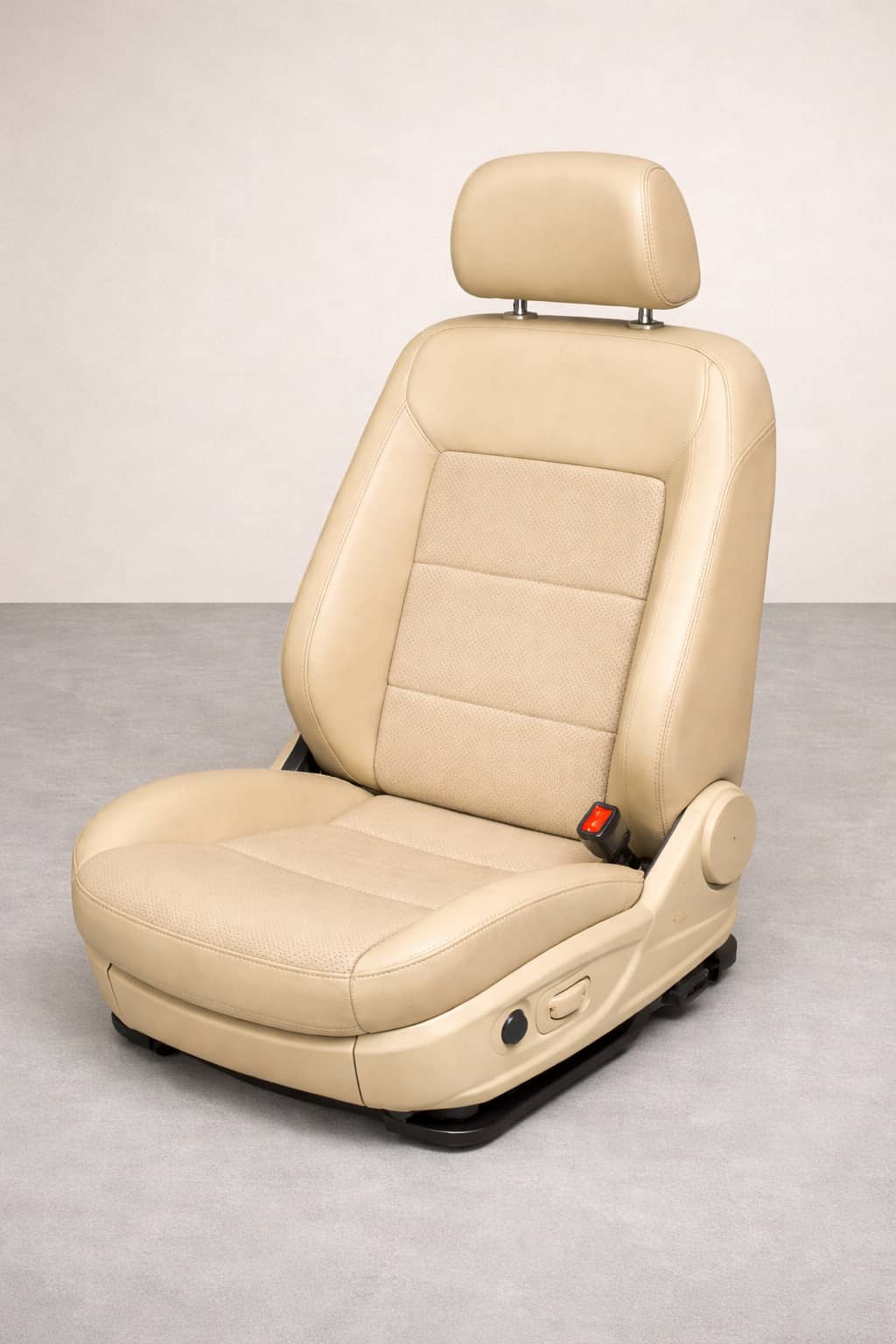 Renowacja foteli samochodowych (boczki)